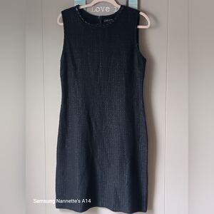 Gorgeous ST. JOHN Black Sleeveless Embellished Neck Line Dress Size 10 ⚘️